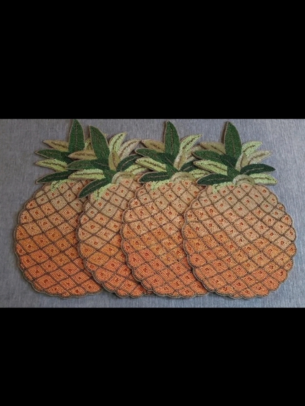 4 Tropical Pineapple JEWELED BEADED Placemats Chargers  Hawaiian Luau Tiki NEW
